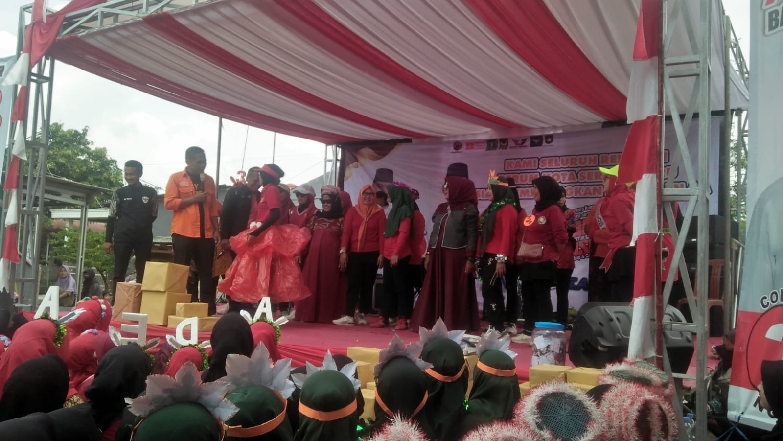 Relawan Perum KSB Inisiasi Kegiatan Silaturahmi,Dalam Rangka Mendukung Pemenangan Ade – Asep Sebagai Bupati Kabupaten Bekasi.