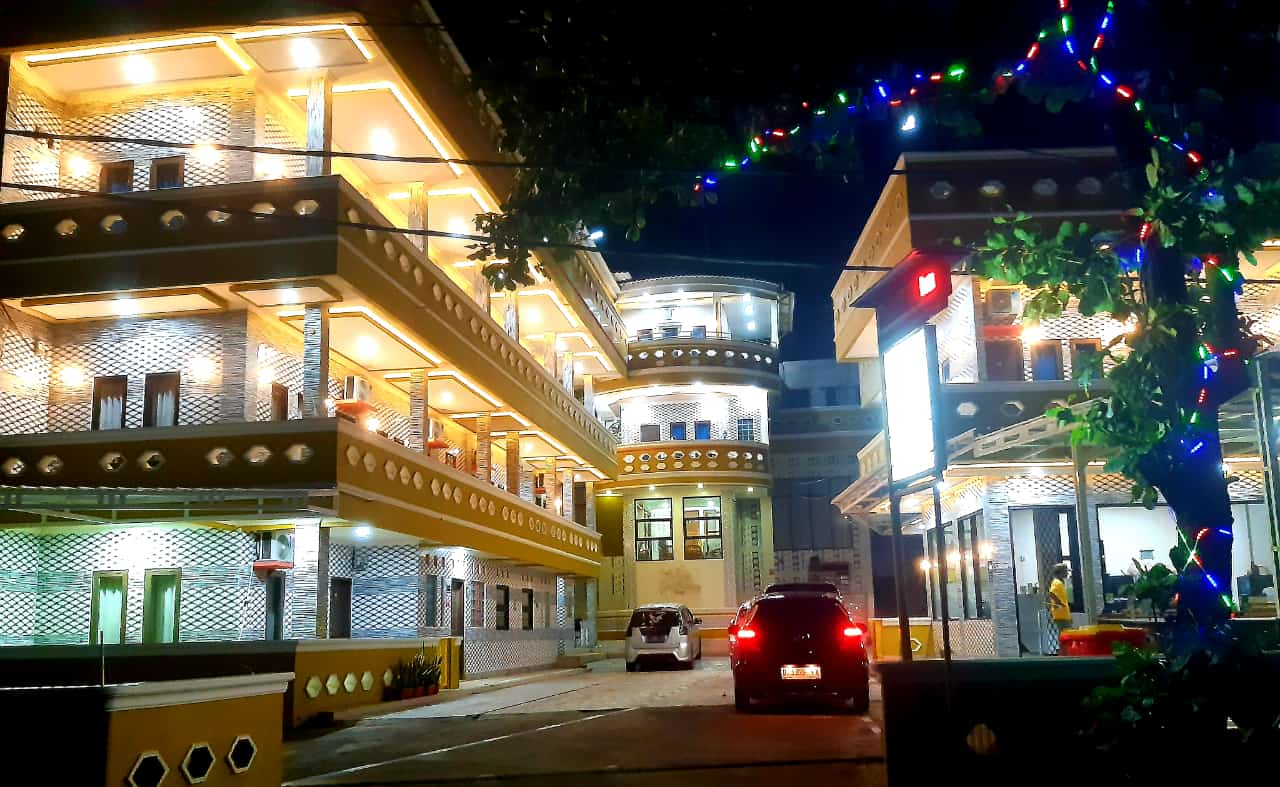 Villa Saikhwan, Penginapan Paling Rekomended di Pantai Sayang Heulang Garut Selatan.