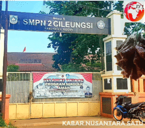 Di  Duga   Oknum  SMPN  2  Cileungsi  Perjual   Belikan  Seragam  Sekolah