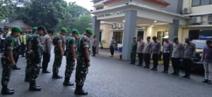 Polsek Cikarang Selatan Gelar Apel Pengamanan Malam Takbiran Idul Adha 1447 H